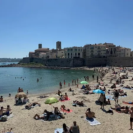 2-bedrooms Cosy Flat - 1 Minute Walk To Port Vauban Apartamento