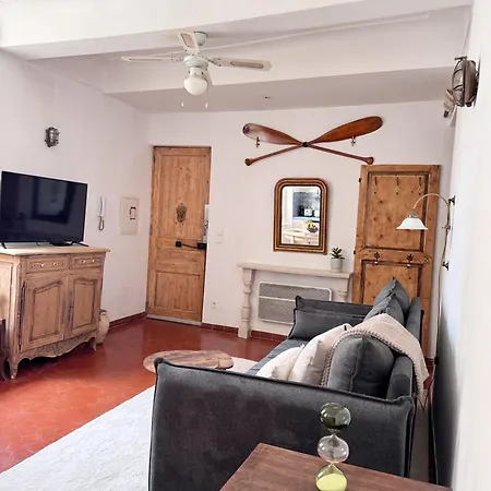 2-bedrooms Cosy Flat - 1 Minute Walk To Port Vauban Antibes