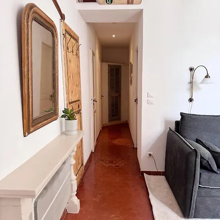 2-bedrooms Cosy Flat - 1 Minute Walk To Port Vauban Apartamento