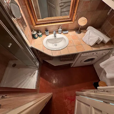 2-bedrooms Cosy Flat - 1 Minute Walk To Port Vauban Antibes