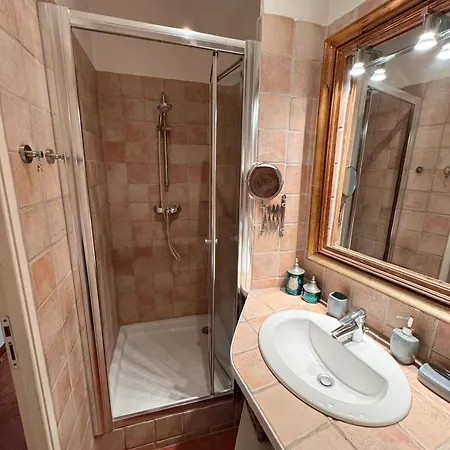 2-bedrooms Cosy Flat - 1 Minute Walk To Port Vauban Apartamento