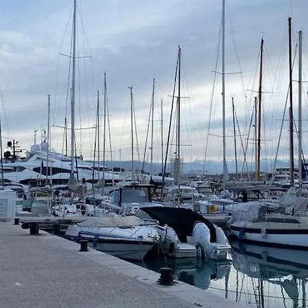 Apartamento 2-bedrooms Cosy Flat - 1 Minute Walk To Port Vauban Antibes